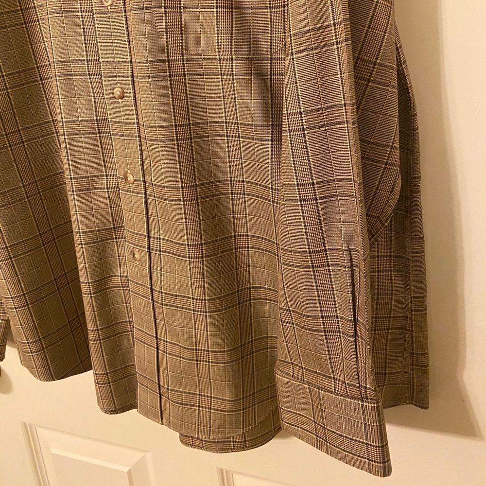 Like New Jos. A. Banks long sleeve collared shirt - Picture 13 of 13